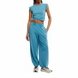 Free People FP Movement Hot Shot Crossover Set Womens XLarge celestrial blue NWT